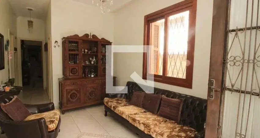 Casa para Venda - Partenon, 3 Quartos,  270 m² - Porto Alegre