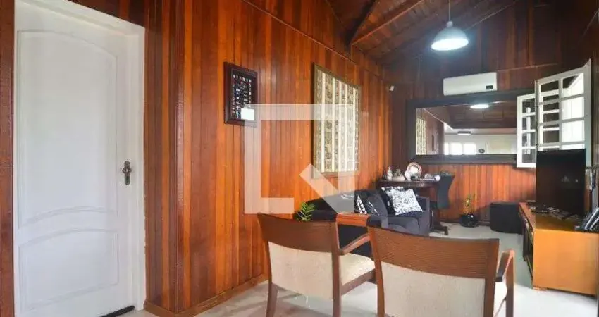 Casa para Venda - Igará, 4 Quartos,  234 m² - Canoas