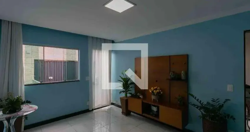 Casa para Venda - Heliópolis, 4 Quartos,  200 m² - Belo Horizonte