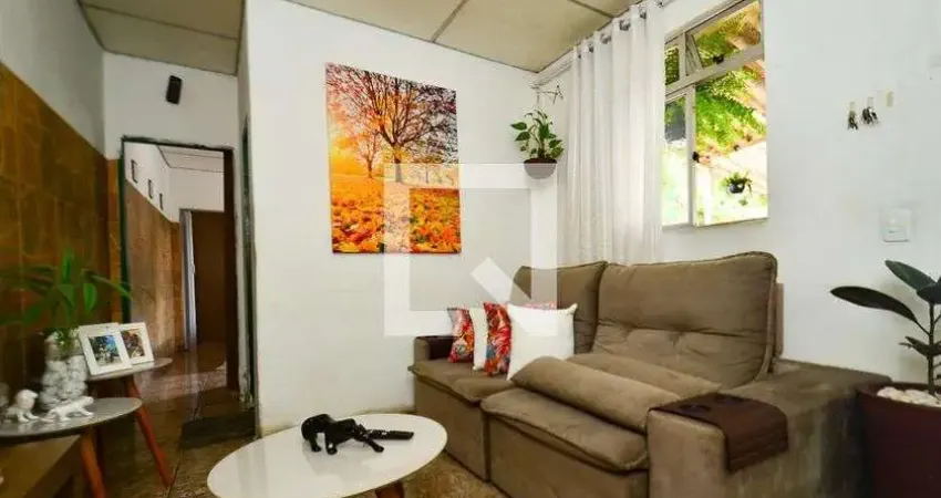 Casa para Venda - Novo Glória, 3 Quartos,  128 m² - Belo Horizonte