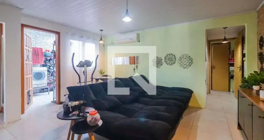 Casa para Venda - Camaquã, 3 Quartos,  66 m² - Porto Alegre