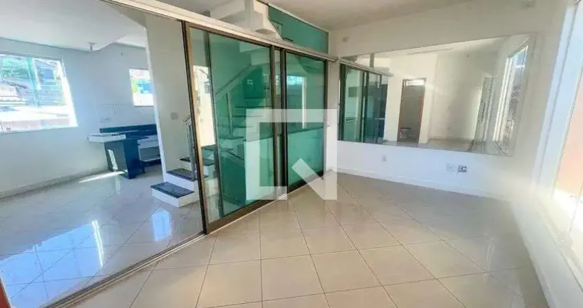 Casa para Venda - Novo Glória, 3 Quartos,  198 m² - Belo Horizonte