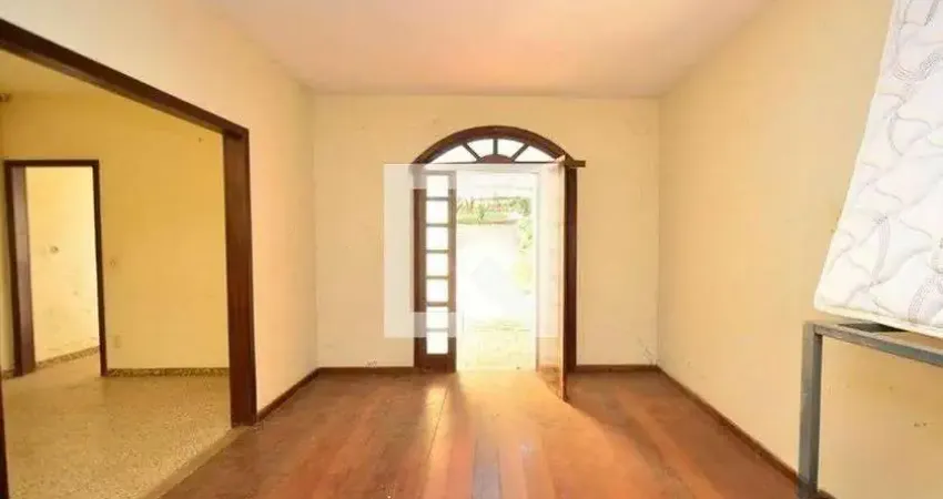 Casa para Venda - Santa Efigênia, 3 Quartos,  150 m² - Belo Horizonte