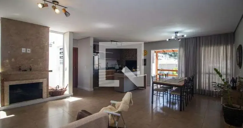 Casa para Venda - Guarujá, 2 Quartos,  100 m² - Porto Alegre