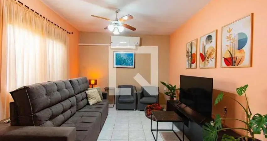 Casa para Venda - Niterói, 3 Quartos,  130 m² - Canoas