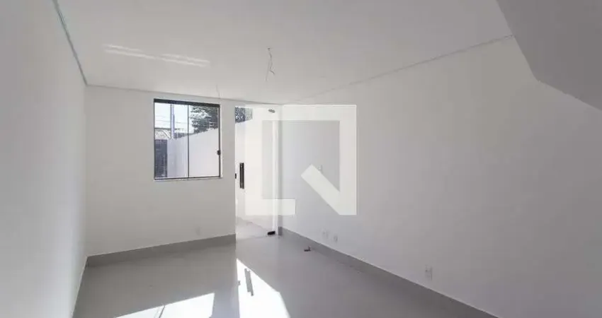 Casa para Venda - Santa Mônica, 2 Quartos,  123 m² - Belo Horizonte