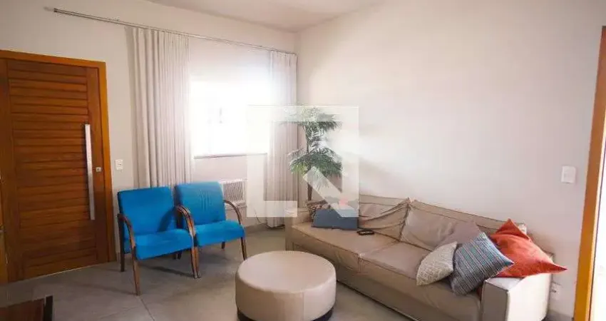 Casa para Venda - Rio Branco, 3 Quartos,  235 m² - Belo Horizonte
