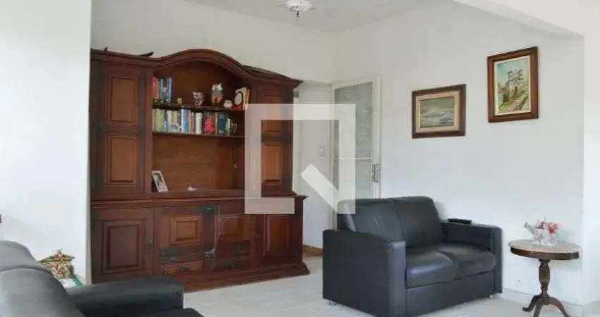 Casa para Venda - Pechincha, 2 Quartos,  239 m² - Rio de Janeiro