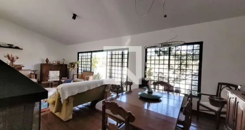 Casa para Venda - Jardim das Palmeiras, 3 Quartos,  212 m² - Campinas