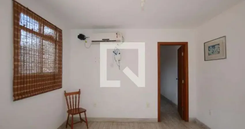 Casa para Venda - Olaria, 1 Quarto,  64 m² - Rio de Janeiro