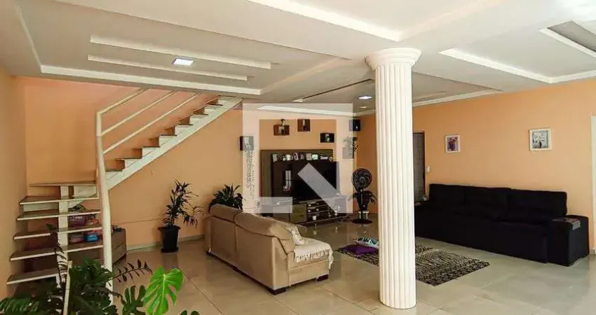 Casa para Venda - Taquara, 3 Quartos,  325 m² - Rio de Janeiro