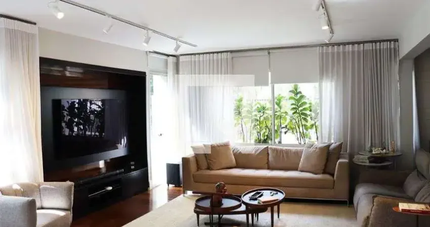 Apartamento para Venda - Moema, 3 Quartos,  210 m² - São Paulo