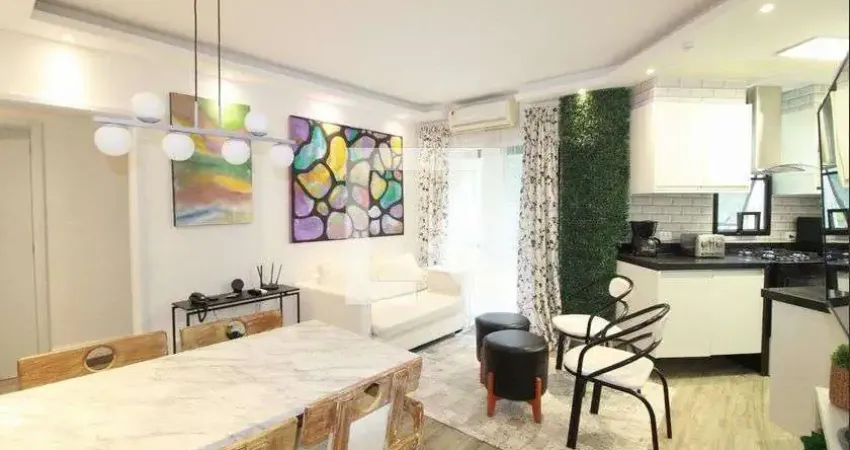Apartamento para Venda - Leme, 2 Quartos,  75 m² - Rio de Janeiro