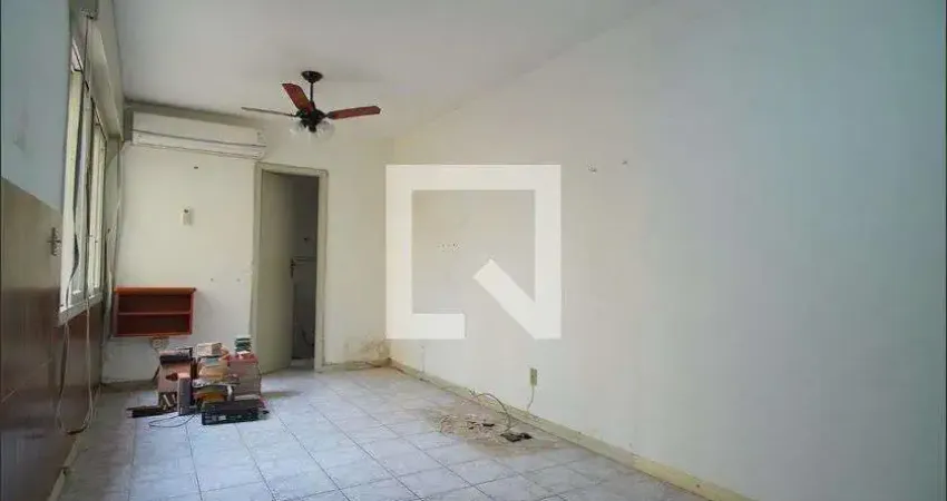 Apartamento para Venda - Vila Ipiranga, 1 Quarto,  31 m² - Porto Alegre
