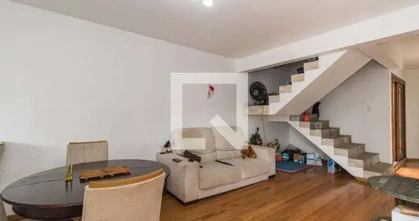 Casa para Venda - Vila Operária, 2 Quartos,  300 m² - Porto Alegre