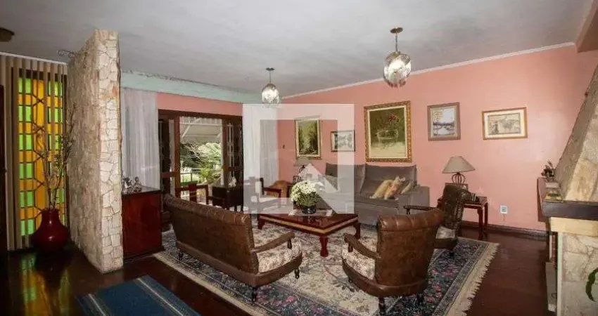 Casa para Venda - Vila Ipiranga, 3 Quartos,  100 m² - Porto Alegre