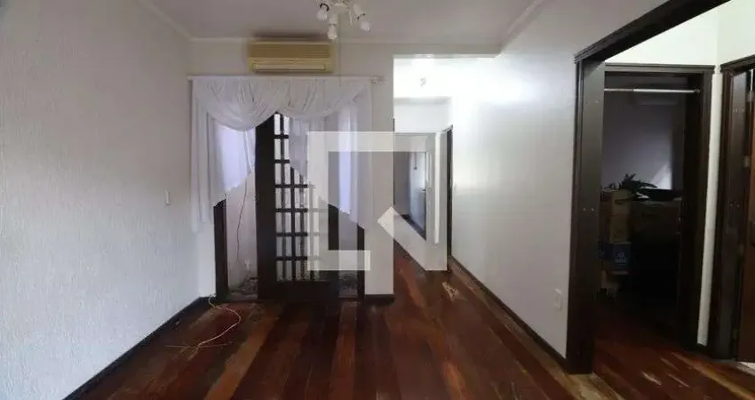 Casa para Venda - Bairro Fátima, 3 Quartos,  190 m² - Canoas