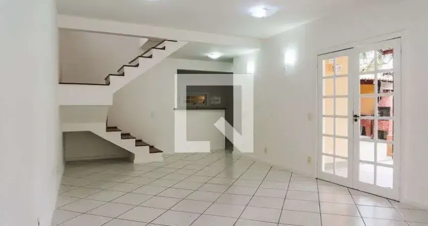 Casa para Venda - Piratininga, 3 Quartos,  98 m² - Niterói