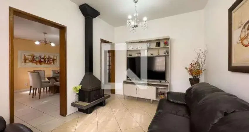 Casa para Venda - Cavalhada, 4 Quartos,  190 m² - Porto Alegre