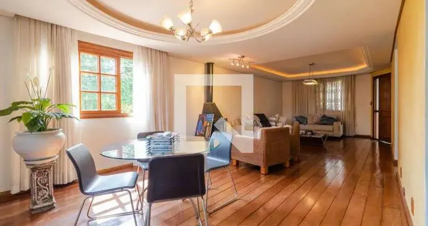 Casa para Venda - Nonoai, 3 Quartos,  250 m² - Porto Alegre