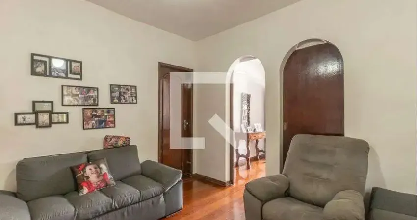 Casa para Venda - João Pinheiro, 4 Quartos,  250 m² - Belo Horizonte