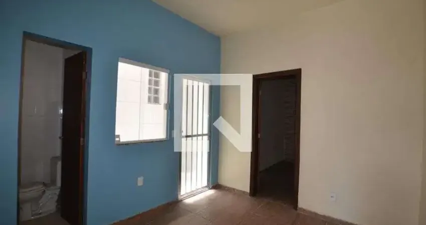 Casa para Venda - Olaria, 1 Quarto,  60 m² - Rio de Janeiro