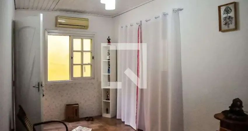 Casa para Venda - Cavalhada, 4 Quartos,  125 m² - Porto Alegre