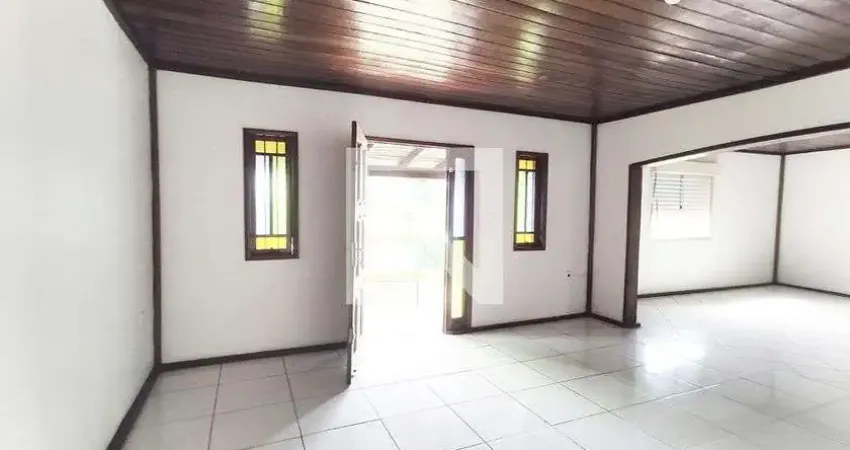 Casa para Venda - Feitoria, 2 Quartos,  68 m² - São Leopoldo