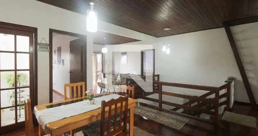 Casa para Venda - Sarandi, 4 Quartos,  265 m² - Porto Alegre