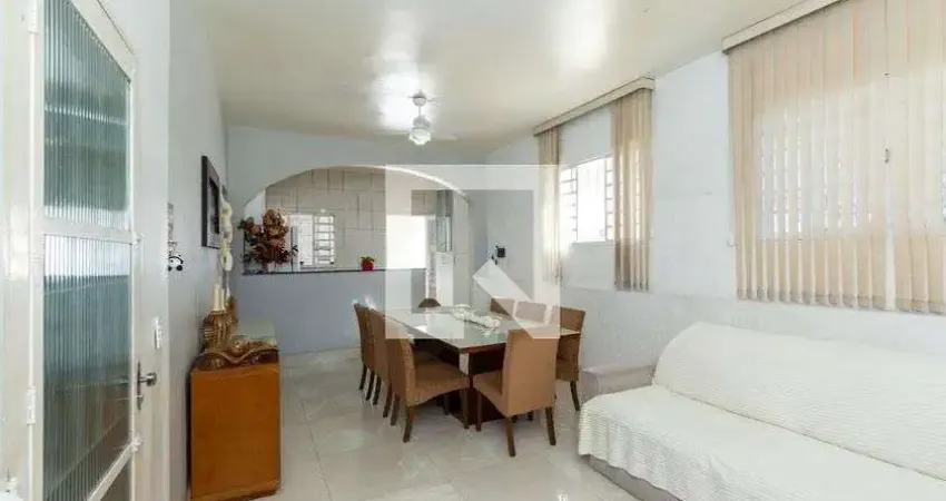 Casa para Venda - Camargos, 3 Quartos,  380 m² - Belo Horizonte
