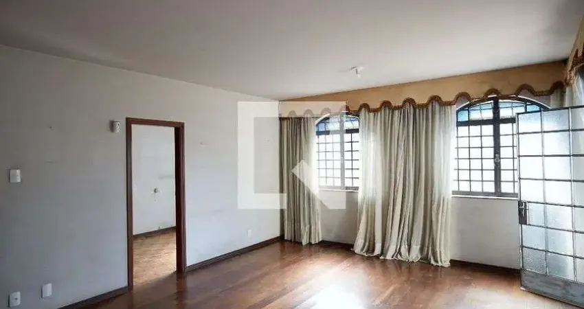 Casa para Venda - Serra, 3 Quartos,  350 m² - Belo Horizonte