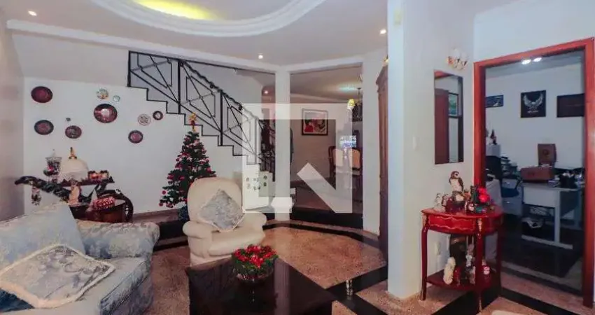 Casa para Venda - Vila Ipiranga, 3 Quartos,  320 m² - Porto Alegre