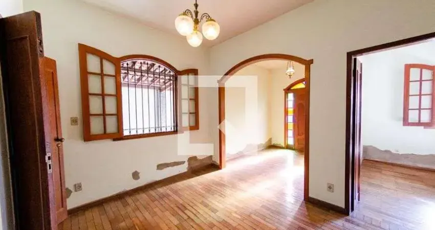 Casa para Venda - João Pinheiro, 3 Quartos,  735 m² - Belo Horizonte