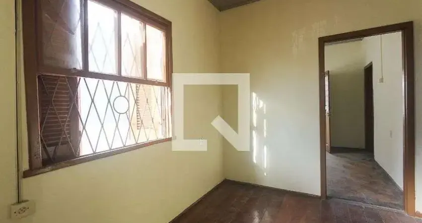 Casa para Venda - Navegantes, 2 Quartos,  100 m² - Porto Alegre