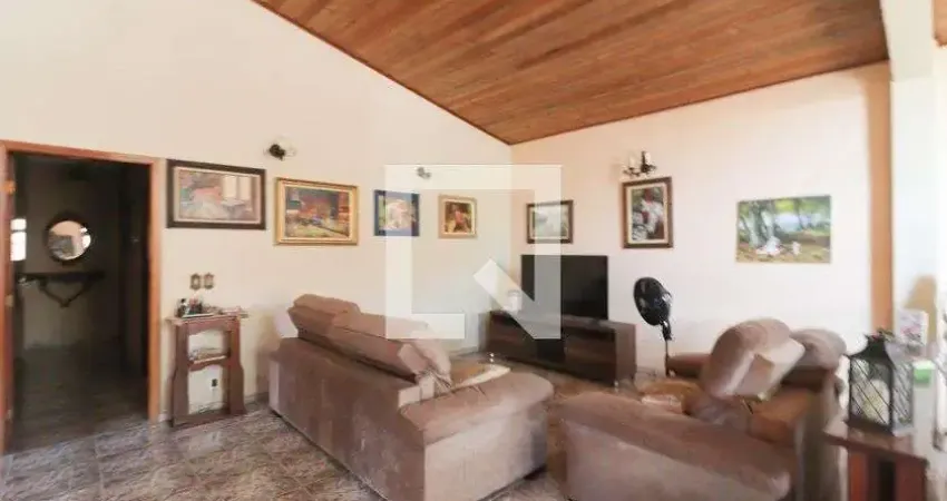 Casa para Venda - Parque do Colégio , 3 Quartos,  214 m² - Jundiaí