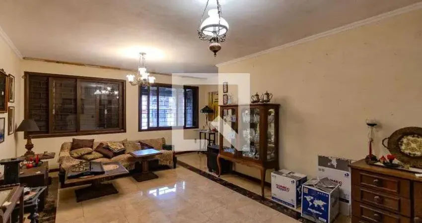Casa para Venda - Cavalhada, 3 Quartos,  248 m² - Porto Alegre