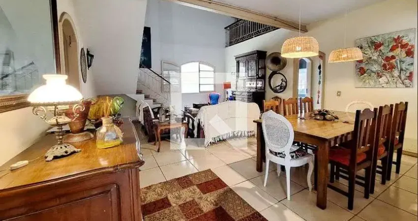 Casa para Venda - Piratininga, 5 Quartos,  220 m² - Niterói