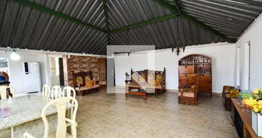 Casa para Venda - Sagrada Família, 3 Quartos,  300 m² - Belo Horizonte