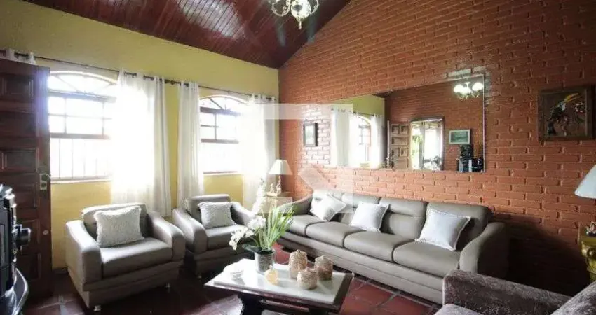 Casa para Venda - São João Batista, 4 Quartos,  360 m² - Belo Horizonte