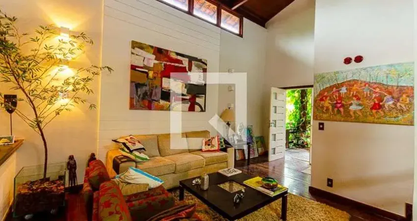 Casa / Sobrado em Condomínio para Venda - Cantagalo, 3 Quartos,  260 m² - Niterói