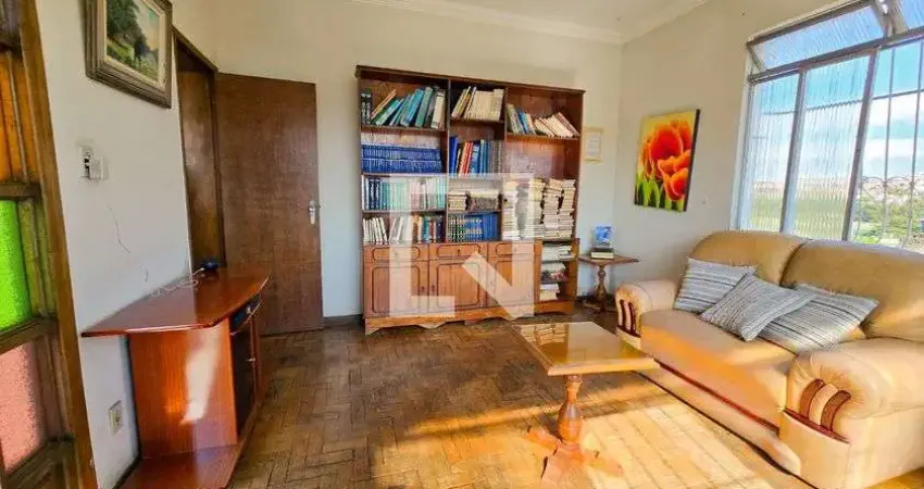 Casa para Venda - São Geraldo, 5 Quartos,  220 m² - Belo Horizonte