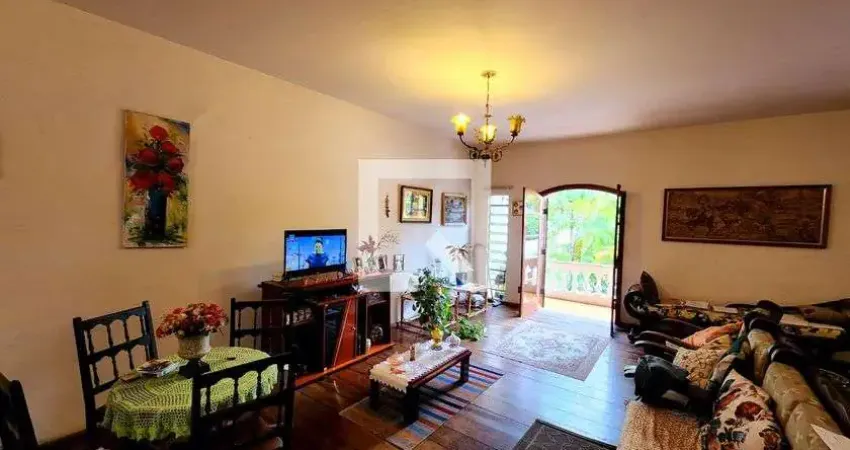 Casa para Venda - Jardim Pacaembu, 3 Quartos,  300 m² - Jundiaí