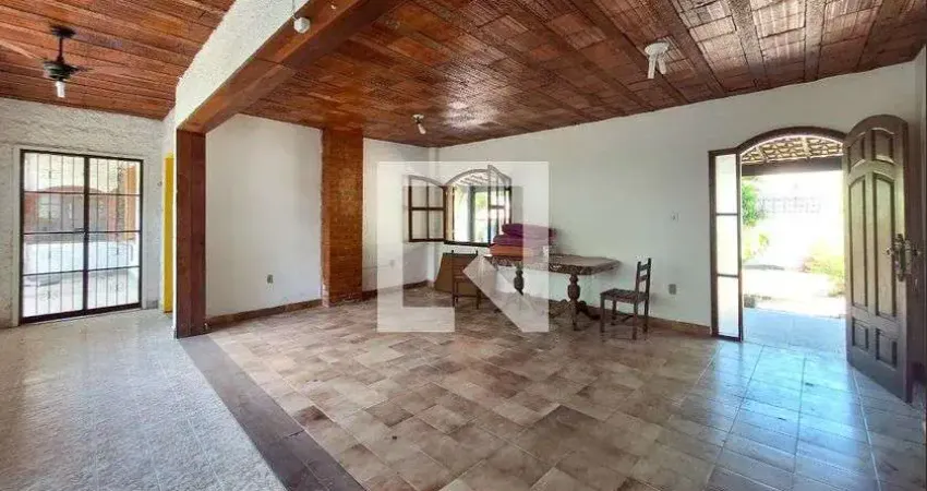 Casa para Venda - Engenho do Mato, 3 Quartos,  720 m² - Niterói