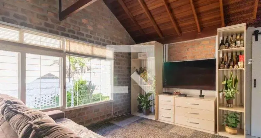 Casa para Venda - Partenon, 3 Quartos,  160 m² - Porto Alegre