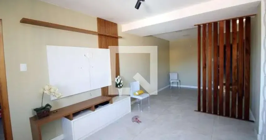 Casa para Venda - Irajá, 2 Quartos,  250 m² - Rio de Janeiro