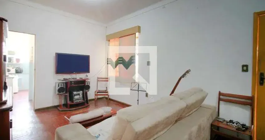 Casa para Venda - Sagrada Família, 2 Quartos,  400 m² - Belo Horizonte