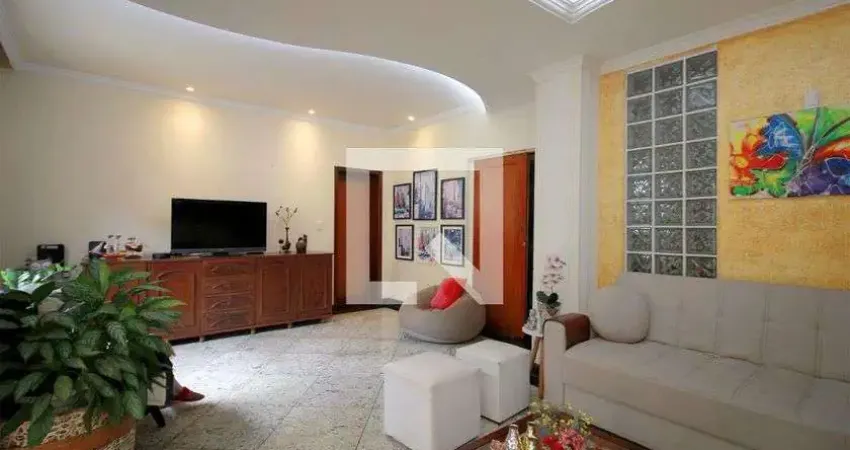 Casa para Venda - Cachoeirinha, 5 Quartos,  362 m² - Belo Horizonte