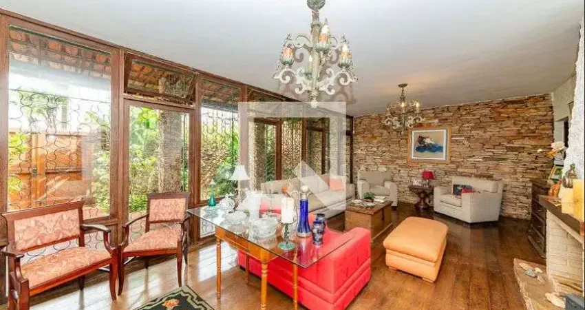 Casa para Venda - Belvedere, 3 Quartos,  380 m² - Belo Horizonte