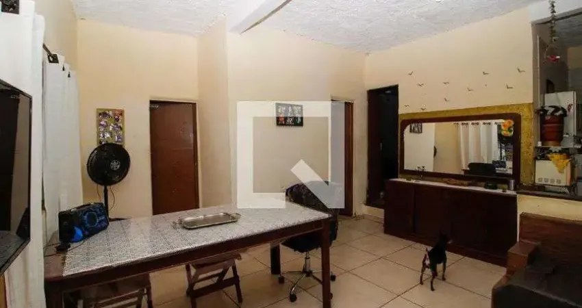 Casa para Venda - Concórdia, 2 Quartos,  360 m² - Belo Horizonte