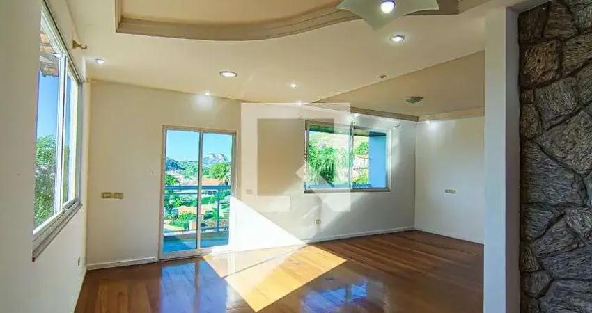 Casa / Sobrado em Condomínio para Venda - Taquara, 3 Quartos,  350 m² - Rio de Janeiro